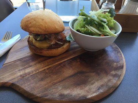 Char-Bella - Qld Realsetate 0