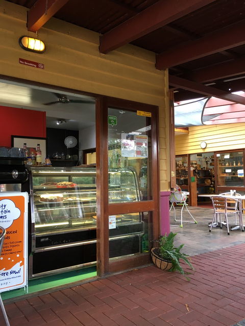 Sprout Juice And Coffee Bar - Swimm 1