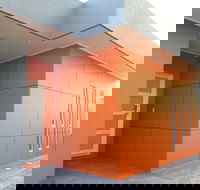 Unique Construction - Internet Find