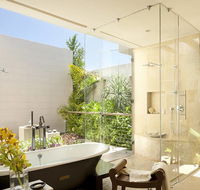 Tweed Coast Glass Pty Ltd - Renee