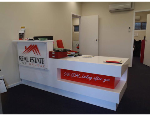 Johnny G’s Custom Cabinets - Internet Find 4