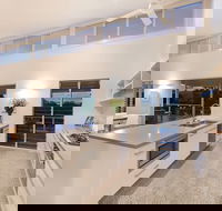 APT Creative Kitchens - Renee