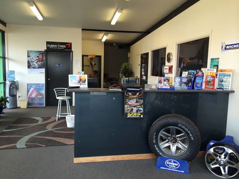 Bones Tyres - Renee 2