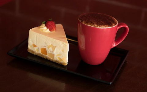 Cottone's Restaurant/Bar/Cafe - Internet Find 0