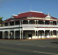 Federal Hotel - Renee