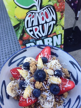 Rainbow Beach Fruit And Takeaway - Renee 0