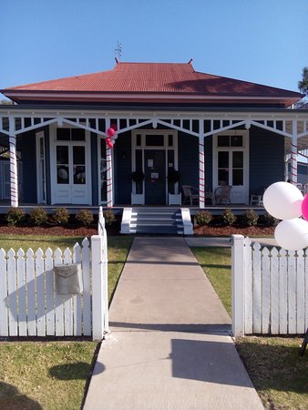 Urban Paddock Cafe - Renee 0