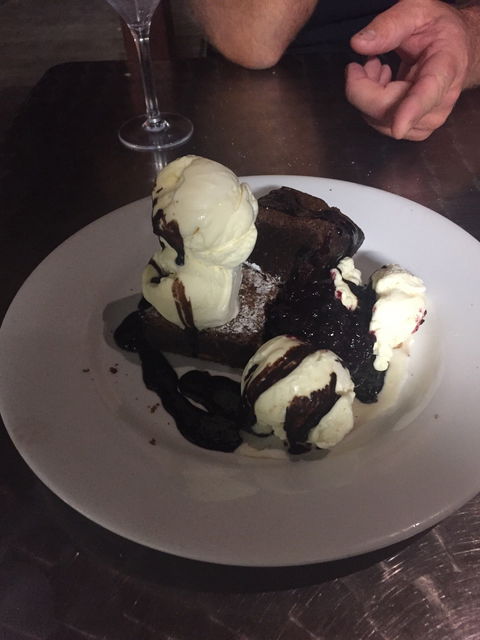 Castaways Store & Cafe - Swimm 1