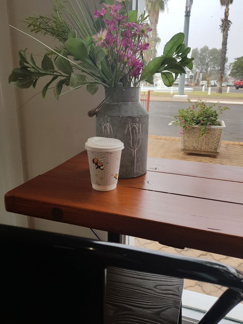 Gidgee Bean Cafe @ Cunnamulla - Renee 6