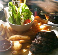 Glasshouse Mountains Tavern - Renee