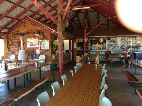 Iron Bark Inn Motel And Restaurant - Renee 0