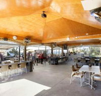 Redland Bay Hotel - Renee