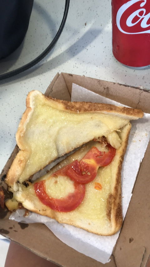 Whitsunday Coast Airport Cafe - Internet Find 4