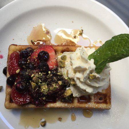 Bowery To Williamsburg - Renee 0