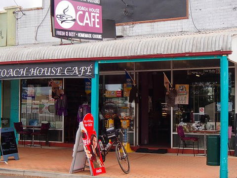Coach House Cafe - Internet Find 0