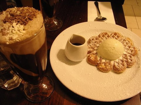 Lindt Chocolat Cafe - Swimm 0