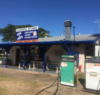 Lucinda Jetty Store  Take-Away - Renee