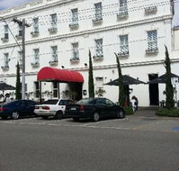 Middle Park Hotel - Internet Find