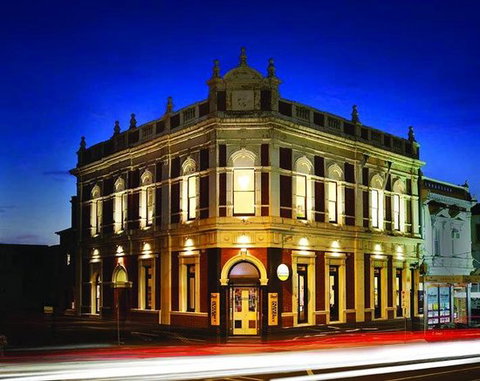 Miss Jackson - Renee 0