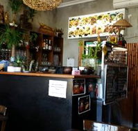 Tomtoon Thai Noodle Cafe - Internet Find