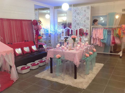 Blossom Tree Beauty Boutique - Renee 1