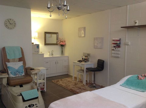 Blossom Tree Beauty Boutique - Renee 3