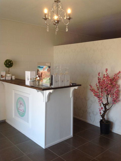 Blossom Tree Beauty Boutique - Renee 4