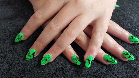 Her Beauty And Nails - Renee 2