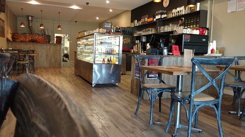 Four Leaves Cafe - Renee 0
