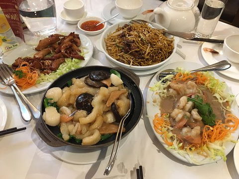 Gold Leaf Chinese Restaurant - Renee 0