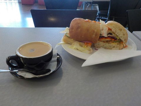 Klik - Cafe-breakfast-lunch - Renee 0