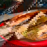 Pontiac Burgers  Wings