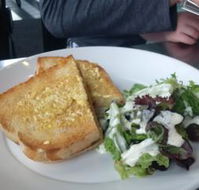 Scintilla Cafe - Renee