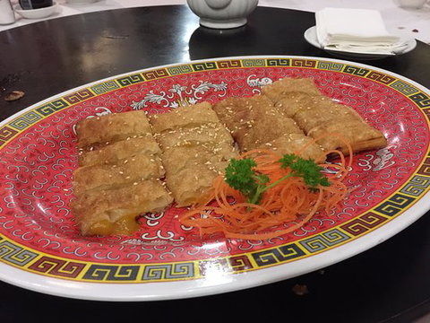 Shangri-la Inn Restaurant - Internet Find 0