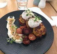 Trei Cafe
