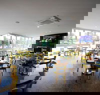 Cross Keys Hotel - Petrol Stations