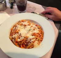 La Botte Pizza House - Renee