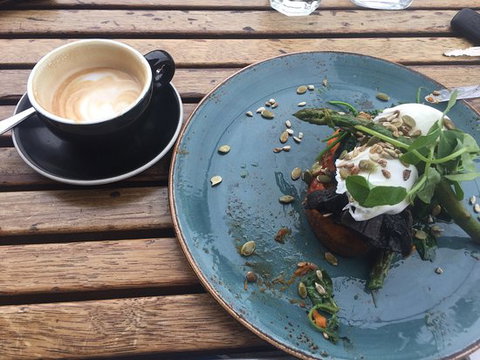 Parkers Cafe - Renee 0