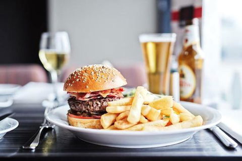 Beletti Restaurant Cafe Bar - Internet Find 0