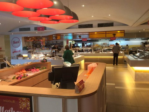 Ferntree Gully Hotel Feast Buffet - Swimm 0