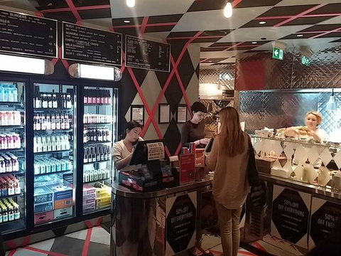 Huxtaburger - Renee 0