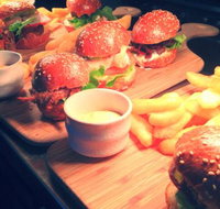 Simon's Waterfront - Swimm