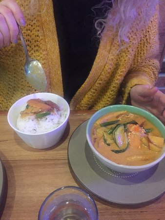 Eatzy Thai Restaurant - Petrol Stations 0