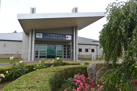 Fairways Bistro Warragul Country Club - Swimm 0