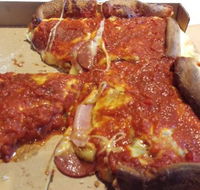 Sisi woodfire pizza and pasta - Petrol Stations