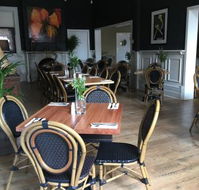 Healesville Grand Hotel - Renee