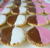 Hulm's Bakery - Swimm