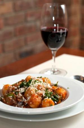 Lombardys On Hesse - Qld Realsetate 0