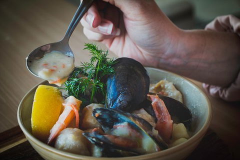 RORO Cafe On The Beach - Qld Realsetate 0