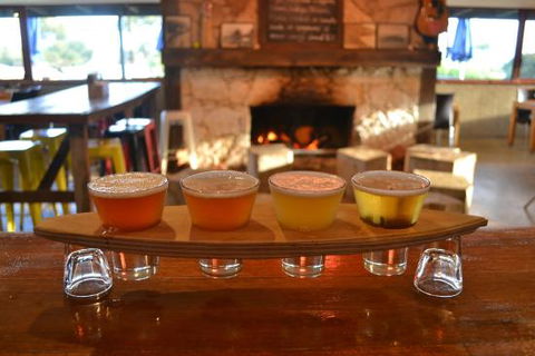 Aireys Pub - Renee 0